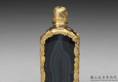 图片[2]-Glass gold-decorated bottle, mid-18th century, England-China Archive